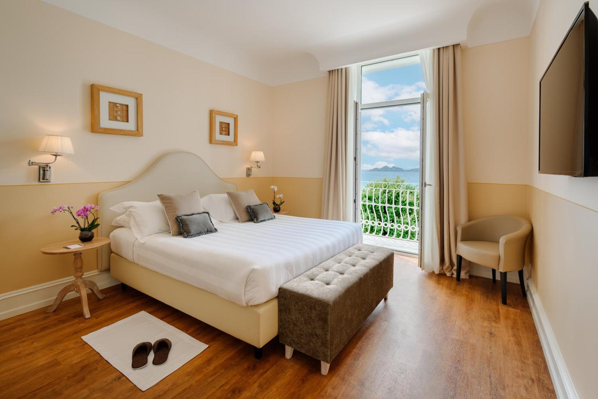 แกรนด์ โฮเทล บริสตอล รีสอร์ต แอนด์ สปา Hotel ราปาลโล ภายนอก รูปภาพ Deluxe room